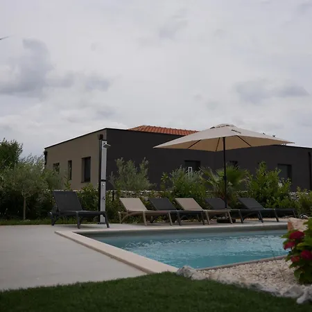 Dora With Private Pool *