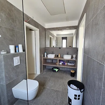 Dora With Private Pool Villa Radetići