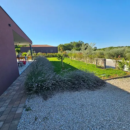 Villa Dora With Private Pool *